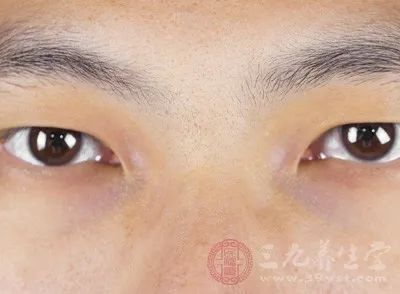 【转载，仅供参考】色弱的原因及治疗的方法 